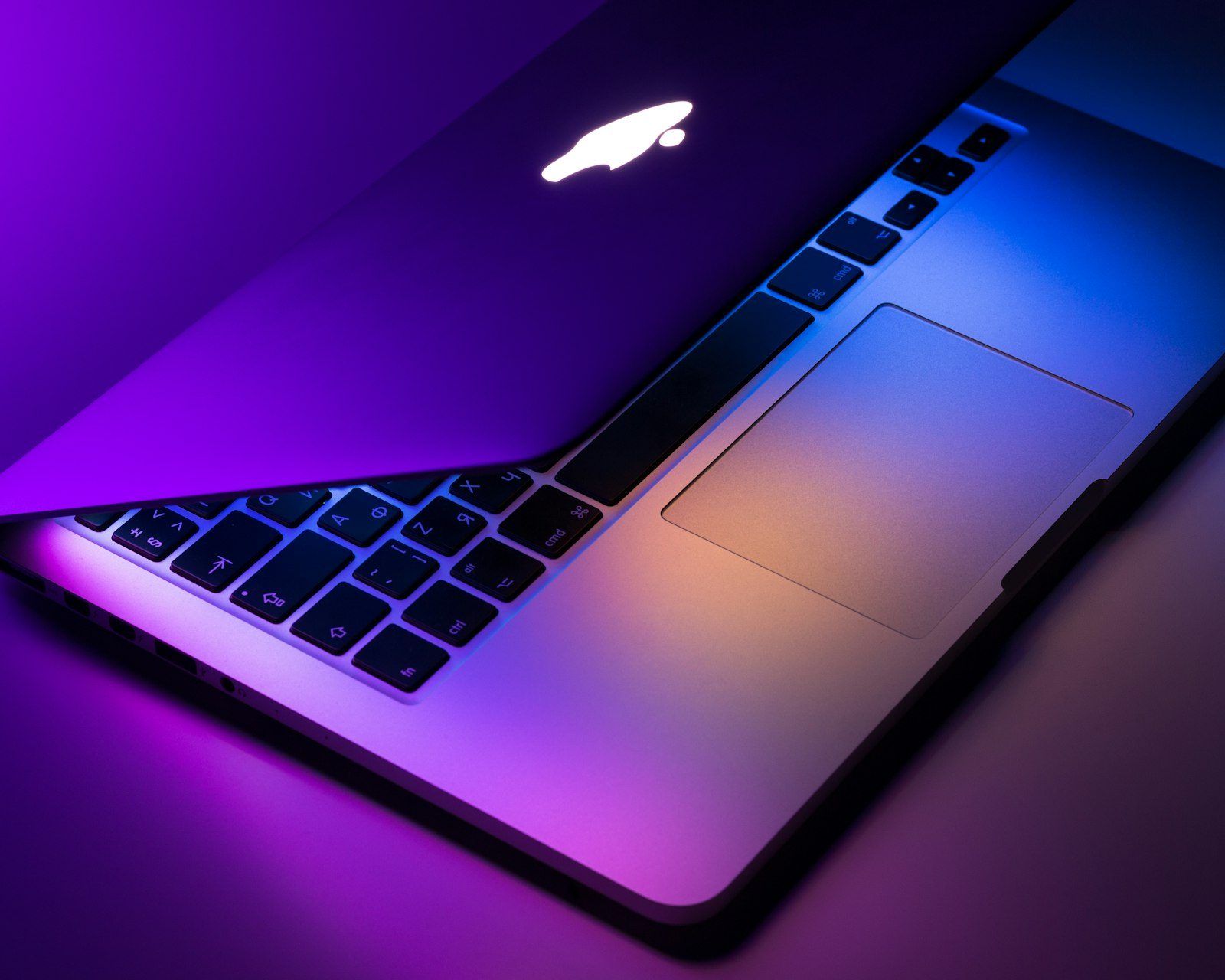 Apple Silicon MacBook hardware workstation set up on an engineering desk